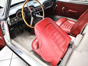 Afbeelding 30/55 van Lancia Flaminia GT 2.5 3C Touring (1963)