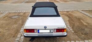 Immagine 3/19 di BMW 325i (1987)