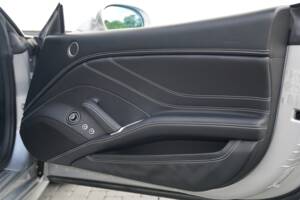 Bild 14/50 von Ferrari California T (2015)