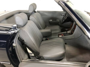 Imagen 26/36 de Mercedes-Benz 380 SL (1984)