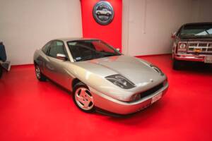 Image 1/16 de FIAT Coupé 1.8 16V (1997)
