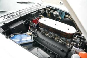 Image 33/50 of Ferrari 250 GT/E (1964)