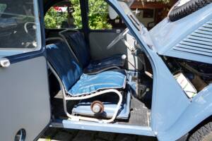 Image 30/43 of Citroën 2 CV Sahara 4x4 (1964)