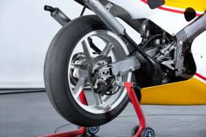 Bild 47/50 von Honda RS 250 RF (1992)