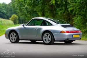Image 53/63 of Porsche 911 Carrera (1996)