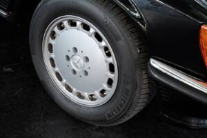 Image 22/50 de Mercedes-Benz 560 SL (1989)