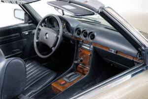 Image 11/43 of Mercedes-Benz 350 SL (1978)