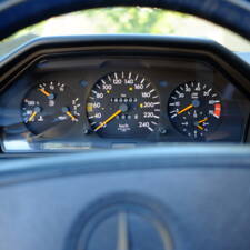 Image 89/171 of Mercedes-Benz E 220 (1994)