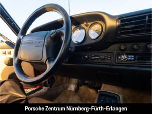 Image 33/43 of Porsche 911 Carrera 4 (1992)