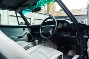Image 57/68 of Porsche 911 Carrera (1997)