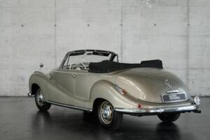 Immagine 16/50 di BMW 502 Baur (1955)
