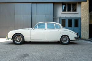 Image 10/50 de Jaguar Mk II 3.8 (1963)