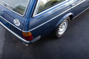 Bild 16/36 von Mercedes-Benz 280 TE (1981)