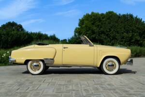 Image 8/50 of Studebaker Champion Regal DeLuxe Convertible (1950)