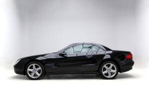 Imagen 21/38 de Mercedes-Benz SL 350 (2003)