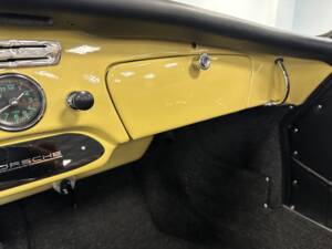 Image 91/101 of Porsche 356 B 1600 (1963)