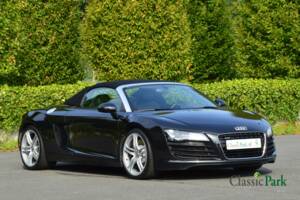 Image 15/50 of Audi R8 Spyder 4.2 FSI Quattro (2011)