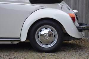 Bild 26/49 von Volkswagen Super Beetle (1979)