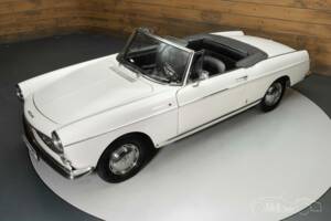 Imagen 3/8 de Peugeot 404 Convertible (1966)