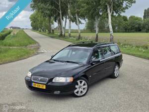 Immagine 2/40 di Volvo V 70 2.4 (2006)