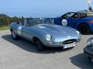 Afbeelding 4/8 van Jaguar E-Type (1968)