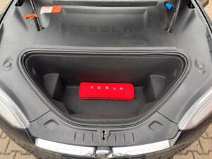 Bild 17/18 von Tesla Model S 100D (2018)