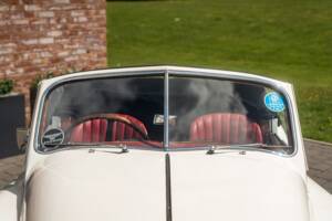 Image 16/58 of Jaguar XK 140 SE DHC (1955)