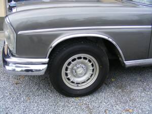 Afbeelding 55/68 van Mercedes-Benz 300 SE (1964)