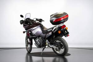 Image 2/50 of Yamaha XTZ 750 SuperTéneré (1990)