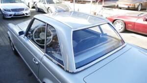 Image 5/34 de Mercedes-Benz 230 SL (1966)