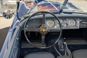 Immagine 42/62 di Jaguar XK 140 OTS (1954)