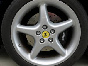 Image 15/41 of Ferrari 550 Maranello (2000)