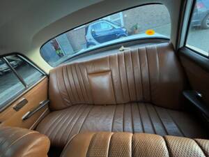 Image 22/29 de Mercedes-Benz 230 S (1965)