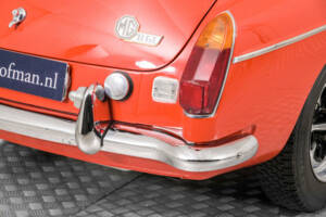 Bild 31/50 von MG MGB GT (1975)