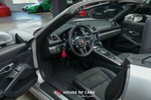 Image 16/25 of Porsche 718 Boxster (2023)