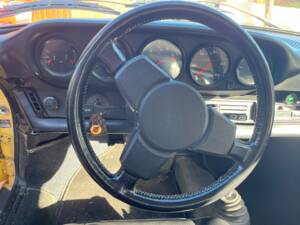 Image 29/77 de Porsche 911 2.7 S (1974)