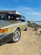 Image 16/50 of Saab 900 (1992)