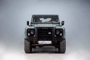 Image 3/44 of Land Rover Defender 90 (2011)