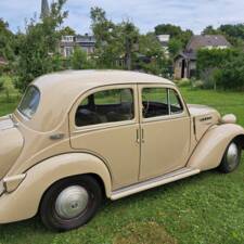 Bild 6/8 von SIMCA 8 - 1200 (1951)