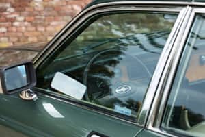 Image 43/50 of Jaguar XJ 6 4.2 (1985)
