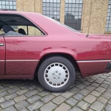 Immagine 55/162 di Mercedes-Benz 230 CE (1989)