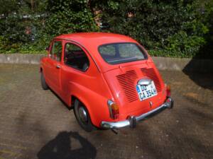 Image 8/32 of SEAT 600 D (1972)
