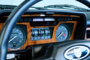 Image 17/47 of Jaguar XJ-SC 5.3 (1987)
