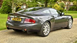 Bild 9/50 von Aston Martin V12 Vanquish S (2005)