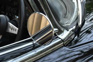 Image 30/50 de Jaguar Type E V12 (1974)