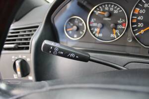 Image 34/50 of Mercedes-Benz SL 320 (2001)