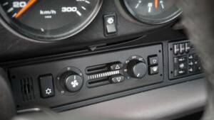 Bild 17/53 von Porsche 911 Turbo 3.3 (1991)