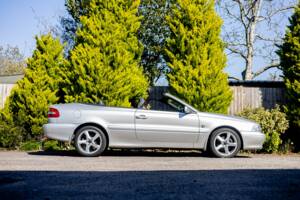 Image 20/48 of Volvo C70 2.0 T (2001)