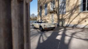 Image 53/58 of Alfa Romeo 2000 Spider Veloce (1977)