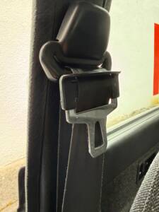 Image 40/54 of Volvo 245 GL (1990)